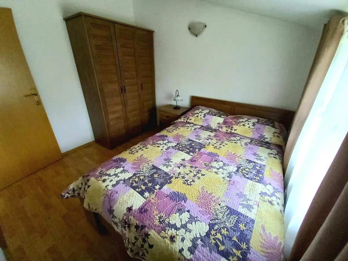 Studio Apartment Nina Pula 0*,  Croatia