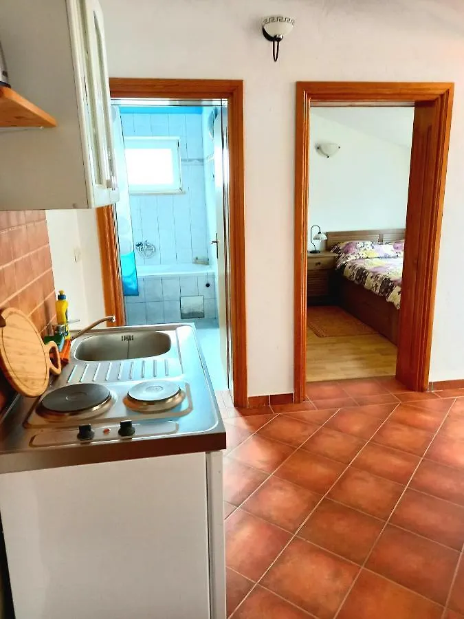 Studio Apartment Nina Pula Croatia